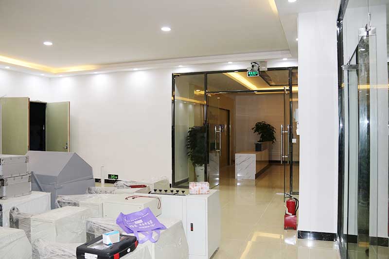 試驗(yàn)箱廠家